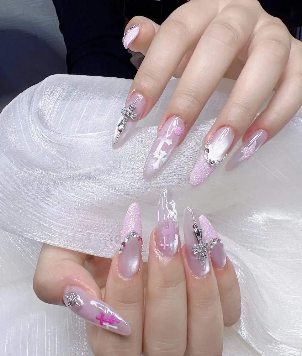 ネイル オーロラネイル ブルー チークネイル フットネイル フレンチネイル (∩_∩)ミモ🧸E yelash&ネイルのマツエク・マツパデザイン