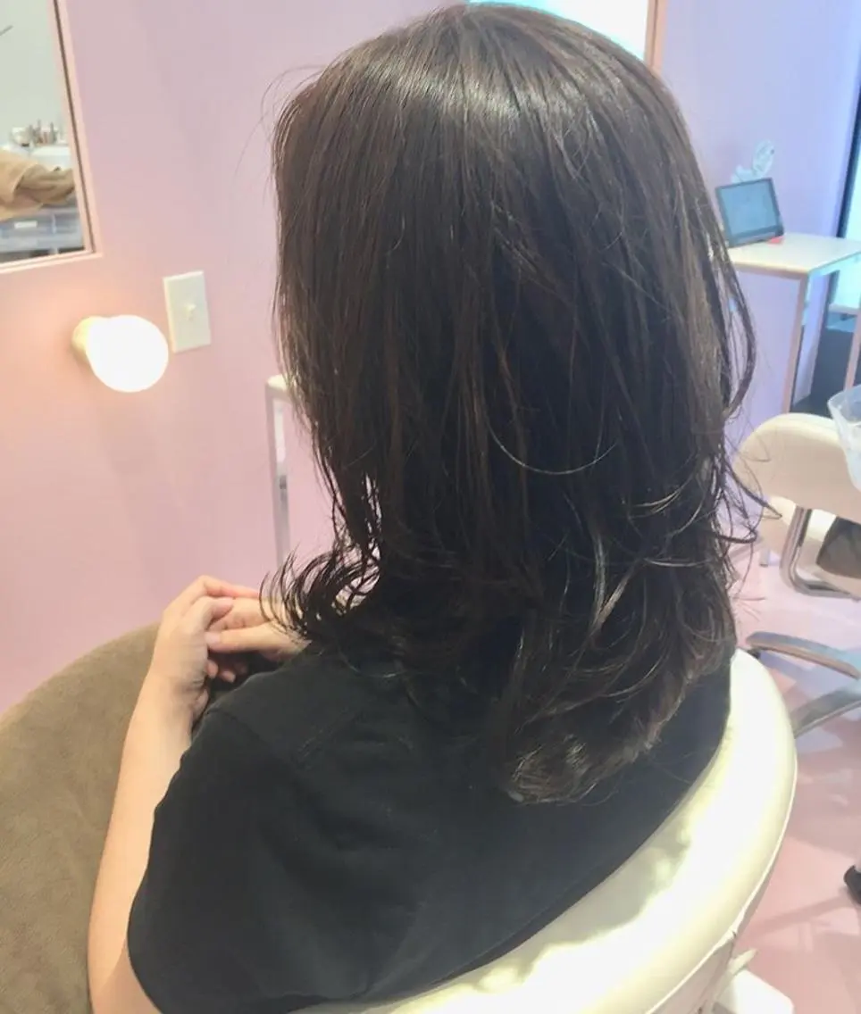 ミディアム アッシュ カット ヘアカラー トリートメント 所渉/韓国レイヤー /ウルフカットのヘアスタイル