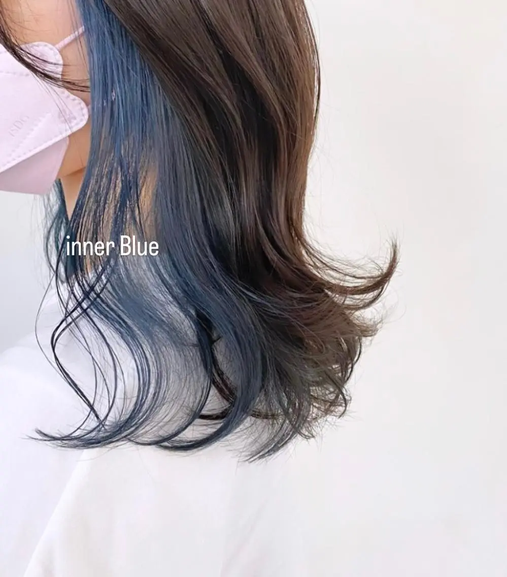 ミディアム カラー ブリーチ ブルーカラー イヤリングカラー 赤羽美容師 ayunaのヘアスタイル