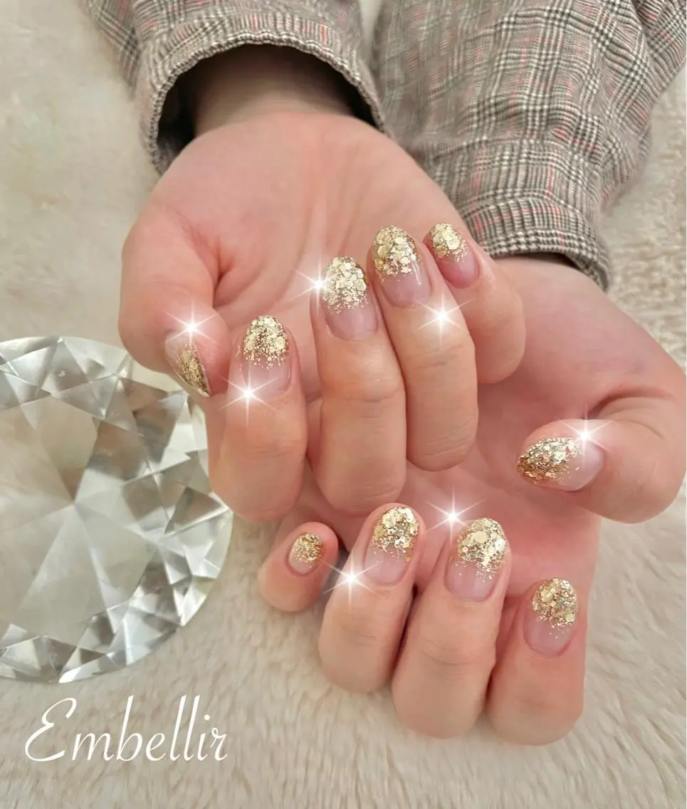 ネイル アートネイル ホワイト 冬ネイル EMILUCA 北河希のエステ・リラクイメージ
