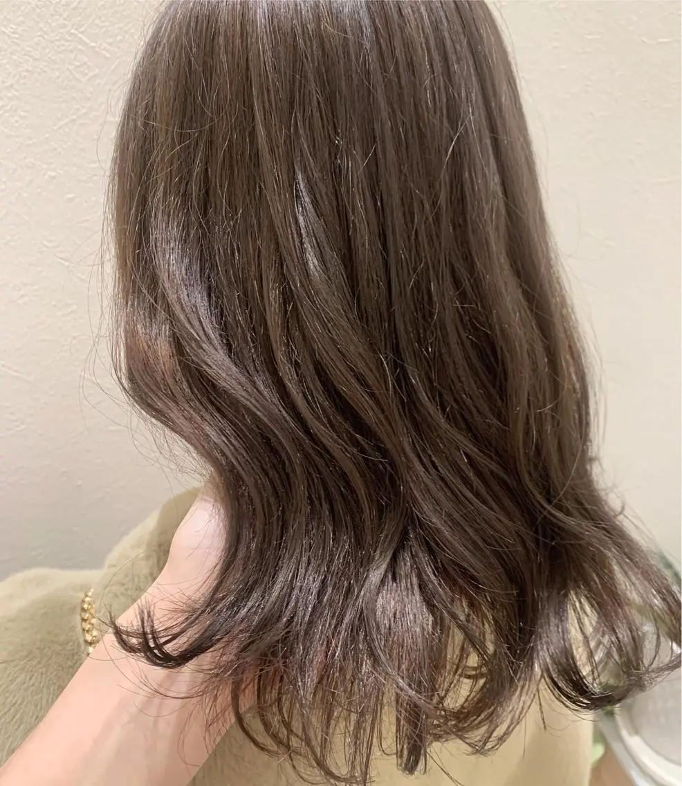 ミディアム カラー ブリーチ ブラウンカラー ショコラブラウン カット ヘアカラー トリートメント hubhair レイヤー/透明感のヘアスタイル