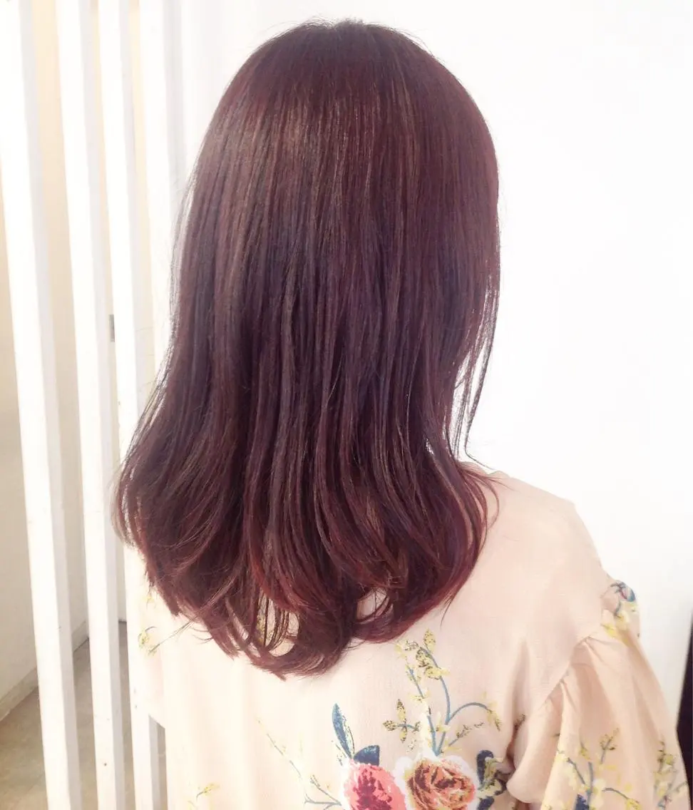 セミロング カラー ヘアアレンジ ブリーチ ピンクカラー 榎園 由美のヘアスタイル