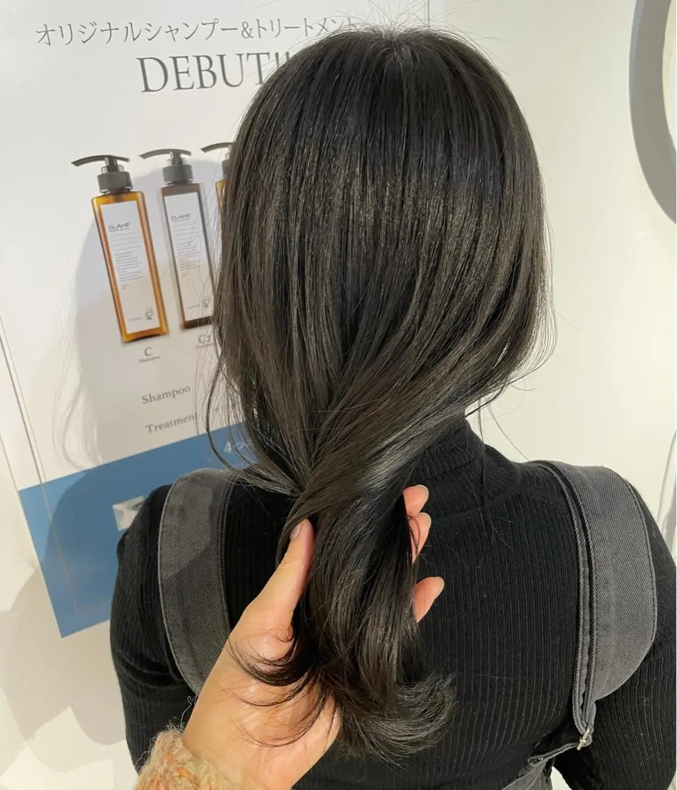 ミディアム カラー アディクシーカラー ブリーチ グレージュ ブリーチなしカラー 🍊新宿南口🍊 ERINAのヘアスタイル