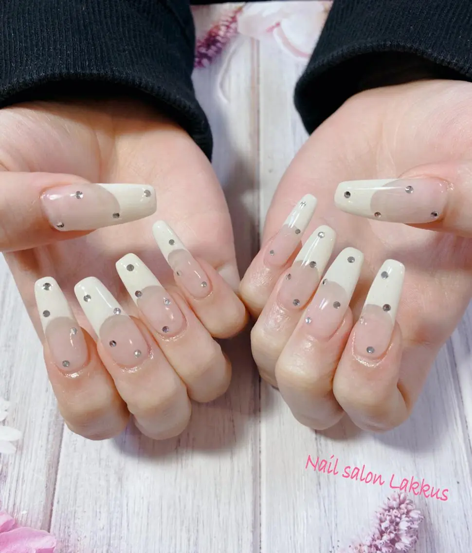 ネイル ジェルネイル ロングネイル Lakkus T－CHIのネイルデザイン