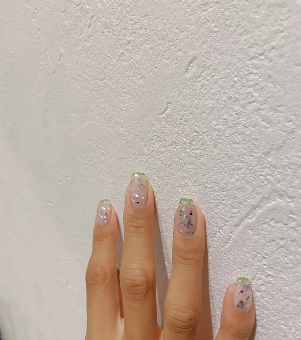 ネイル クリアネイル フレンチネイル ミラーネイル ニュアンスネイル Adore nailのネイルデザイン