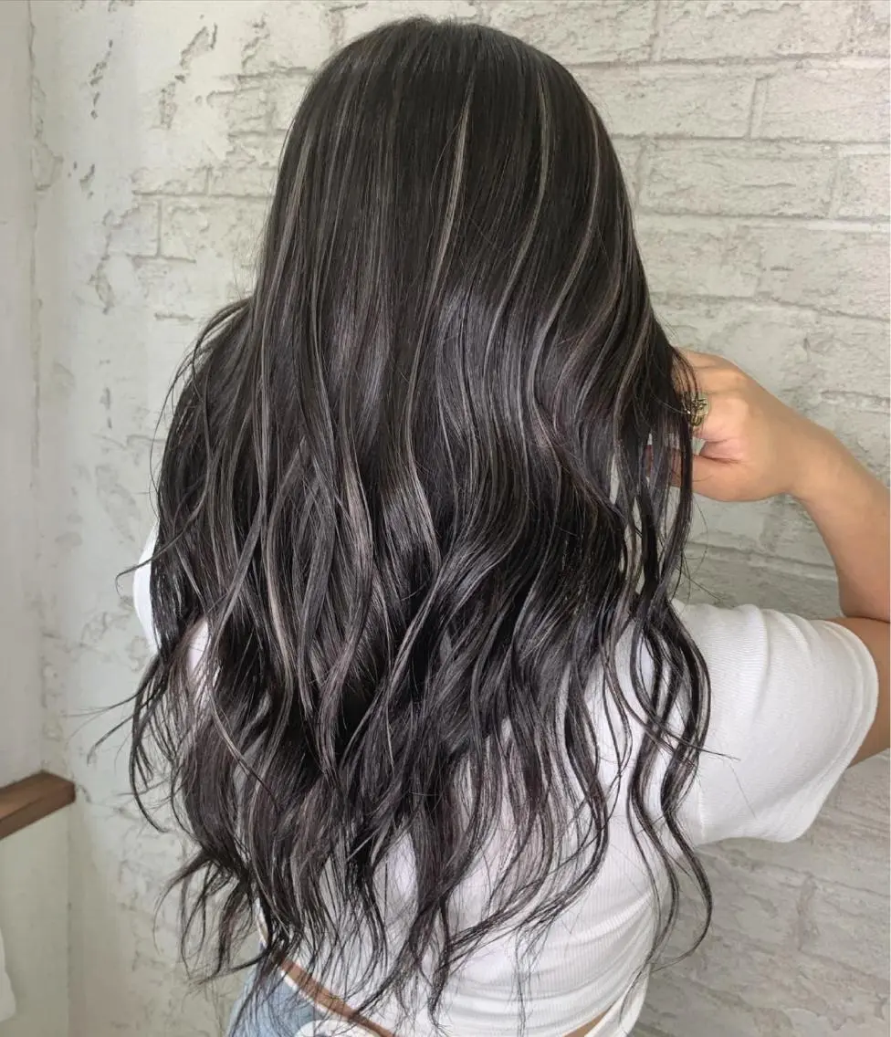 ロング ハイライト 🇺🇸ハイライト特 化美容師🇺🇸漆沢のヘアスタイル