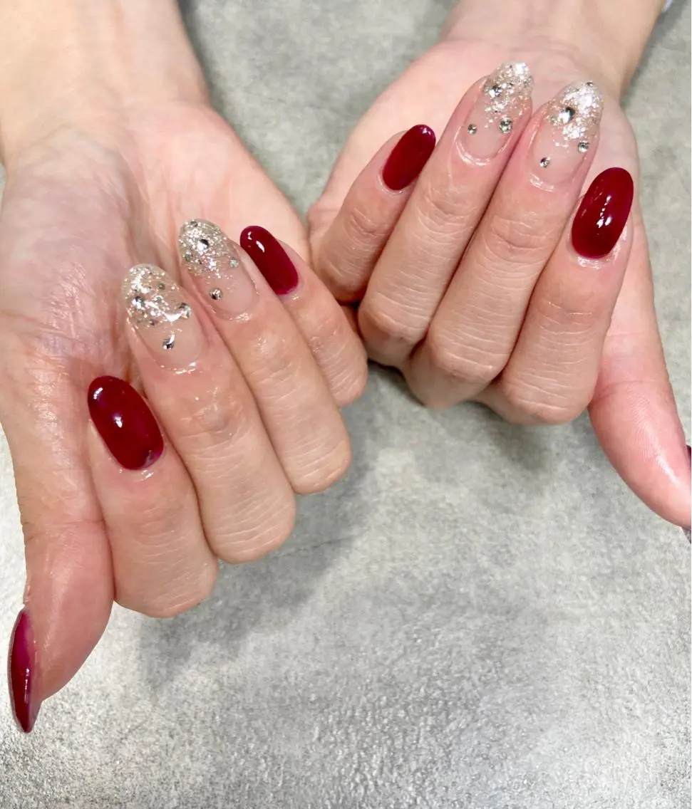 ネイル ボルドー ジェルネイル キラキラネイル 韓国ネイル ロングネイル salon de oct.のネイルデザイン