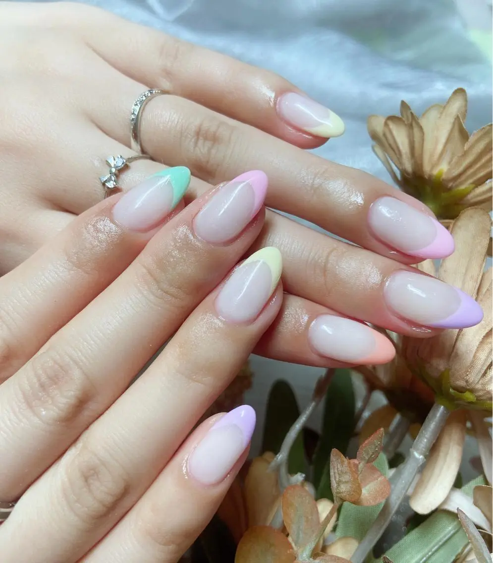 ネイル フレンチネイル ジェルネイル パラジェル 春ネイル ハンドネイル ＆ME アンドミーのネイルデザイン
