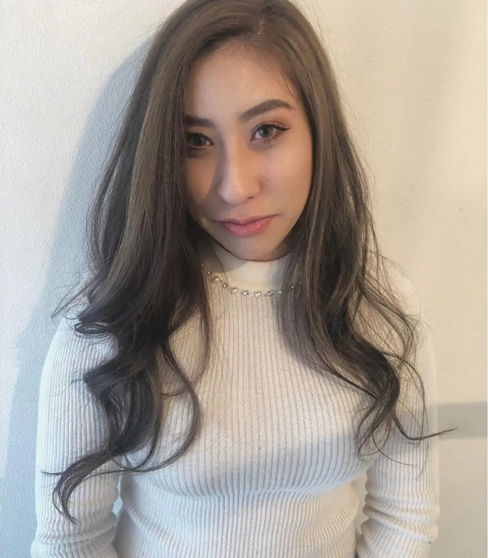 ロング スタイリスト 佑梨のヘアスタイル