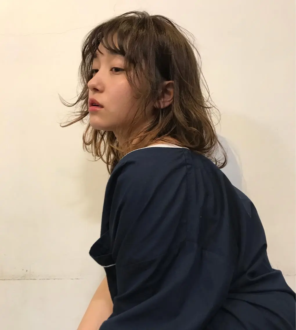 ミディアム ボブレイヤー ボブ レイヤーカット ボブ♡柔らかいカラー 實松栞理のヘアスタイル