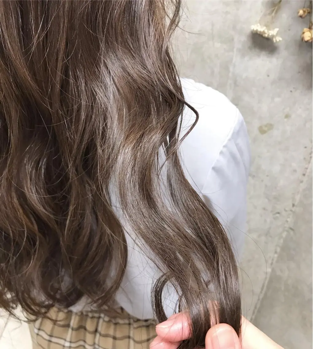 ロング カラー ヘアアレンジ ブリーチ イルミナカラー ブリーチなしカラー Satsuki ✂︎♡のヘアスタイル