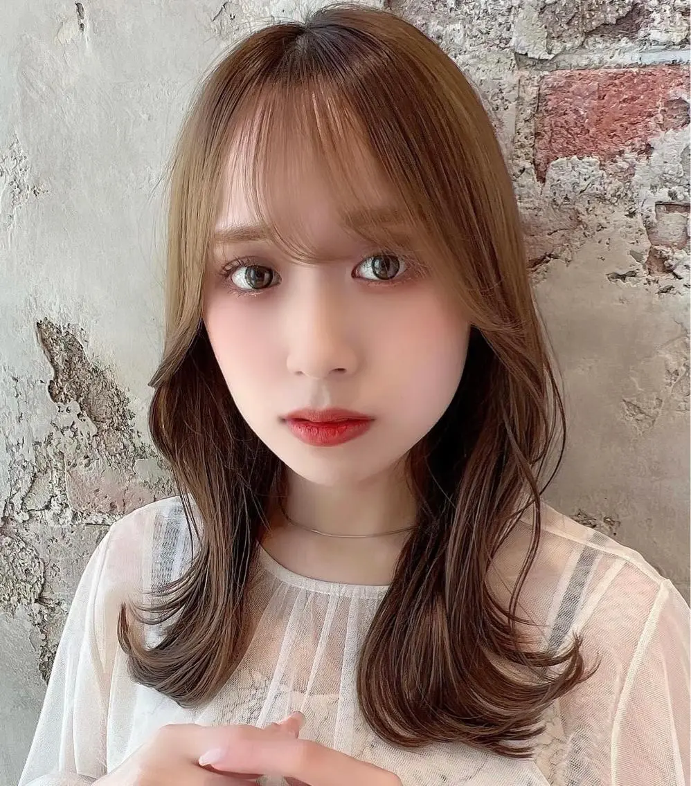 セミロング くびれヘア 髪質改善 縮毛矯正 🧡くびれヘア/前髪 顔周り🧡久原結衣のヘアスタイル