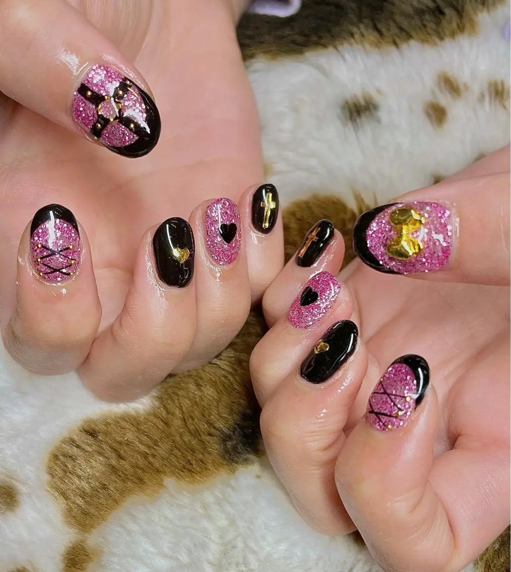 ショート カラー パーマ ヘアアレンジ メンズ キッズ ネイル マツエク・マツパ 黒髪 ピンクカラー カラーマツエク ハート ピンク el. by Aoのネイルデザイン