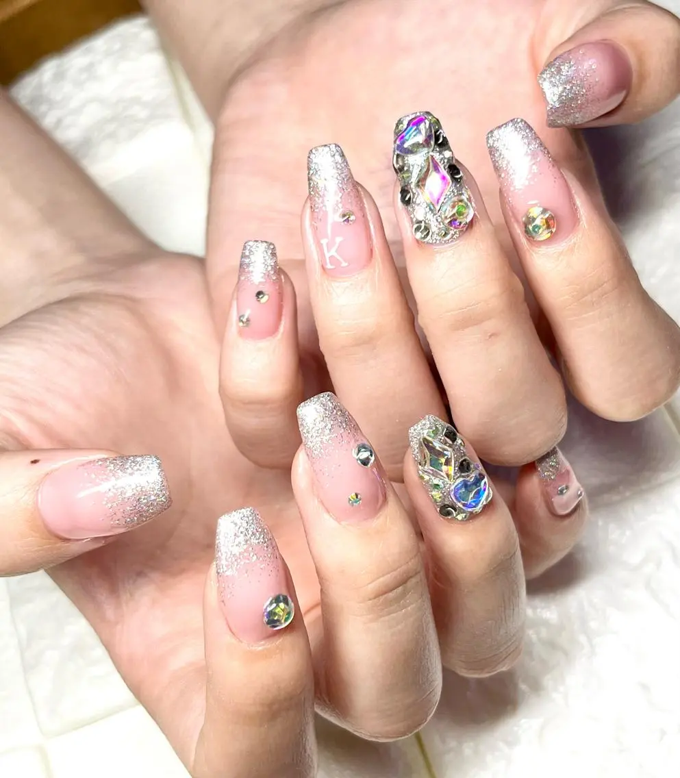 ロング ネイル キラキラネイル ハンドネイル まり りぃ〜んのネイルデザイン