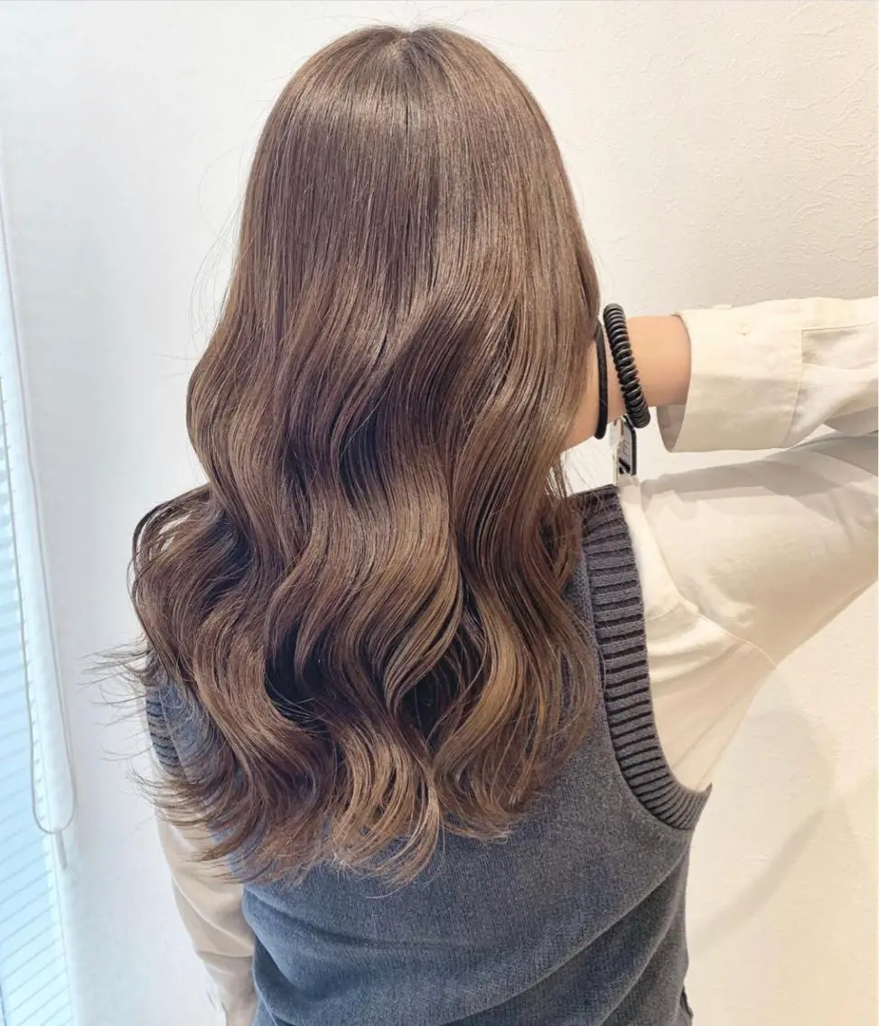 ロング カット ヘアカラー 小川 夏生のヘアスタイル
