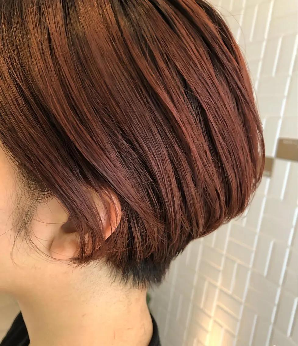 ショート カラー レッドカラー やまさきえりこ ニュアンスパーマのヘアスタイル