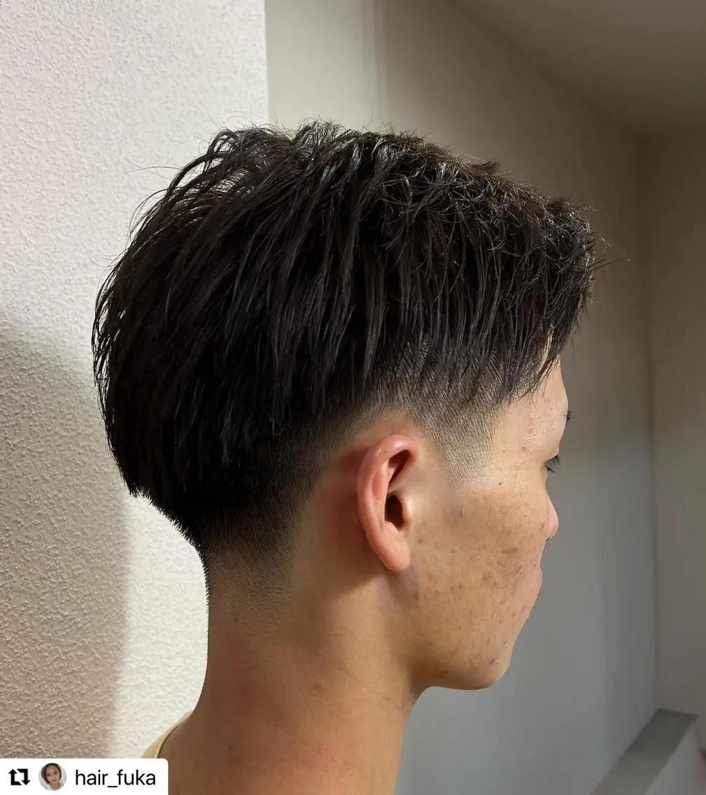 ミディアム カラー メンズ 刈り上げ 🩷Eny terrace🩷のヘアスタイル