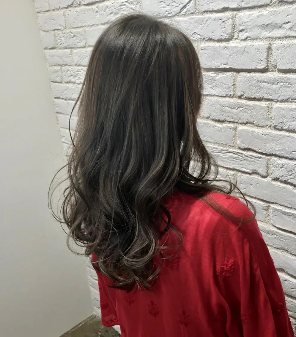 ミディアム カラー Neale.♡ ROLA京橋のマツエク・マツパデザイン