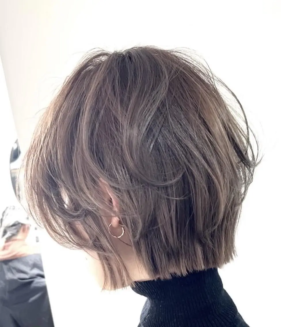 ショート パーマ ボブ 島岡 茉生のヘアスタイル
