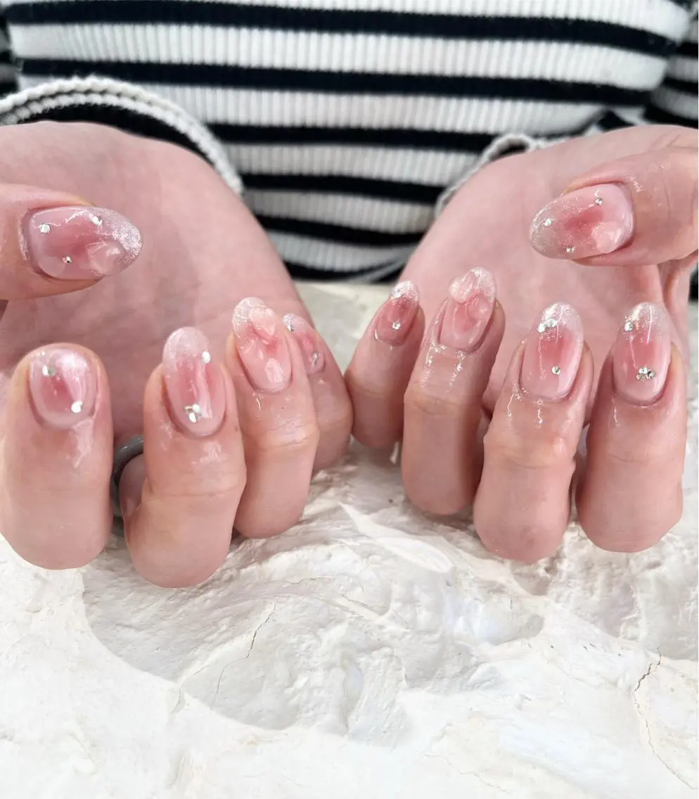 ネイル チークネイル ハンドネイル nail* runa🌻のネイルデザイン