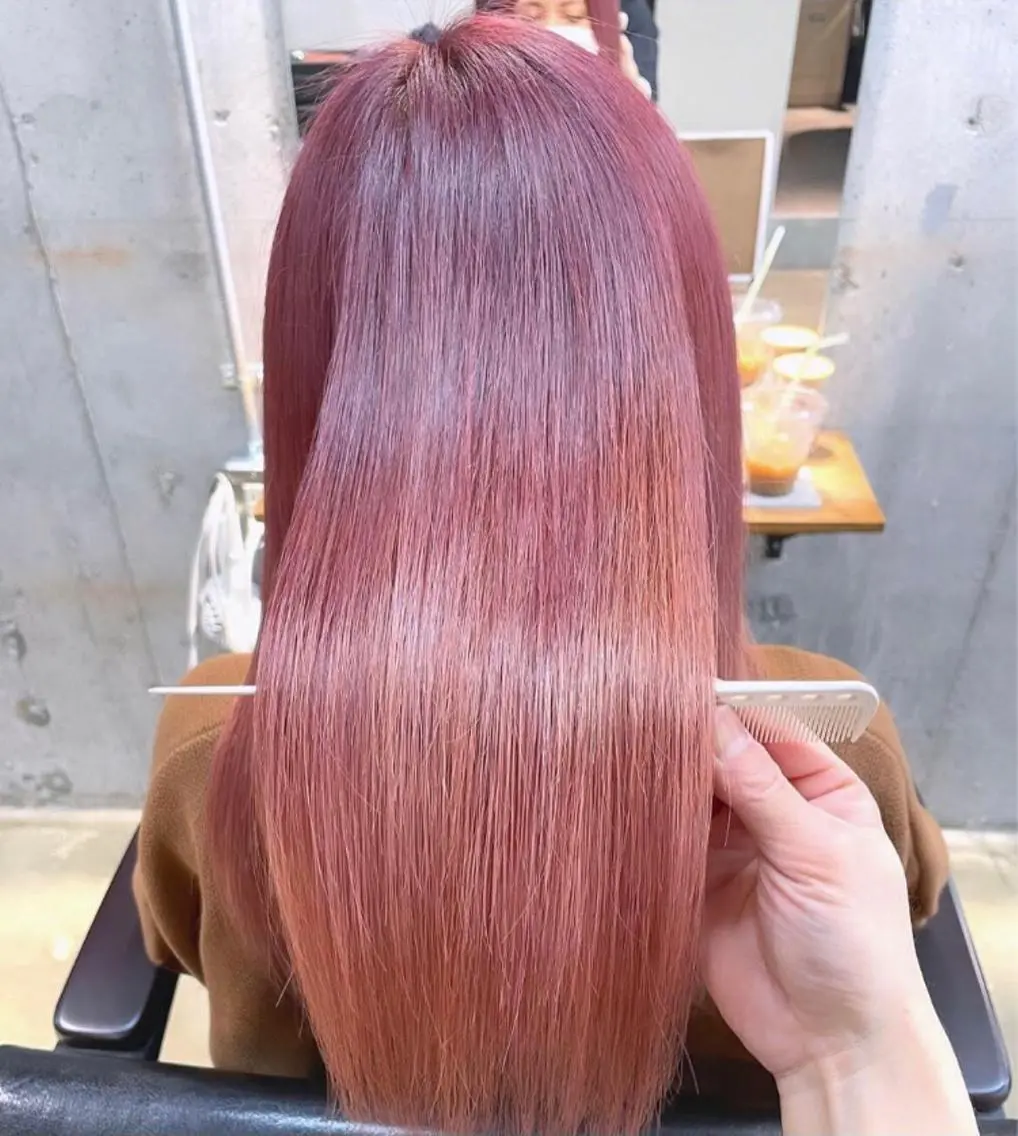 セミロング カラー ヘアアレンジ 髪質改善🫧美髪矯正 🤍Yuiのヘアスタイル