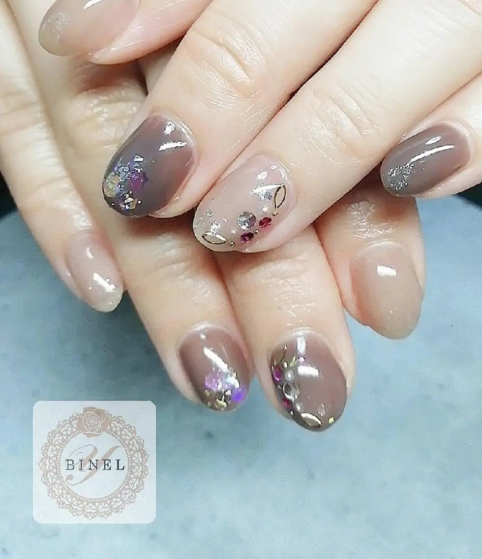 ネイル アートネイル ニュアンスネイル ハンドネイル Nail Salon Y.BINELのネイルデザイン