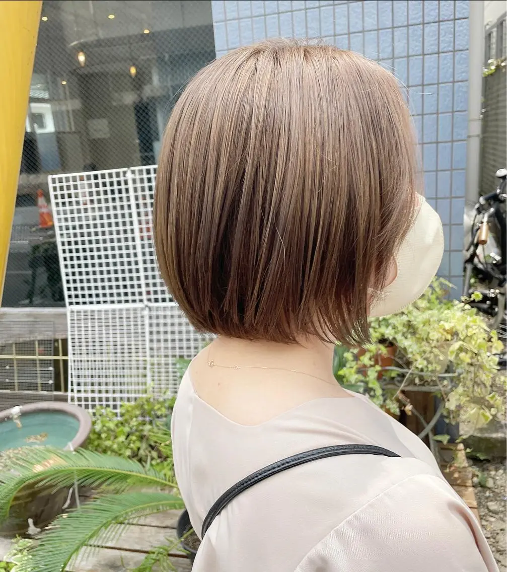ショート カラー ブリーチ ケアブリーチ bloom yumaのヘアスタイル
