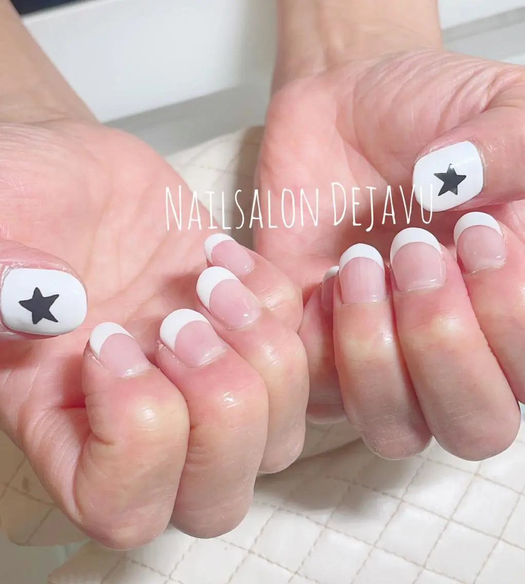 ネイル アートネイル フレンチネイル ワンカラーネイル Nail salon Dejavu 🌿のネイルデザイン