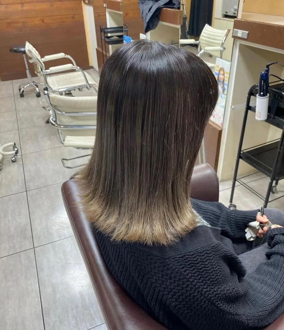 ミディアム カラー ヘアアレンジ カット ヘアカラー トリートメント 川上 麻梨阿のヘアスタイル