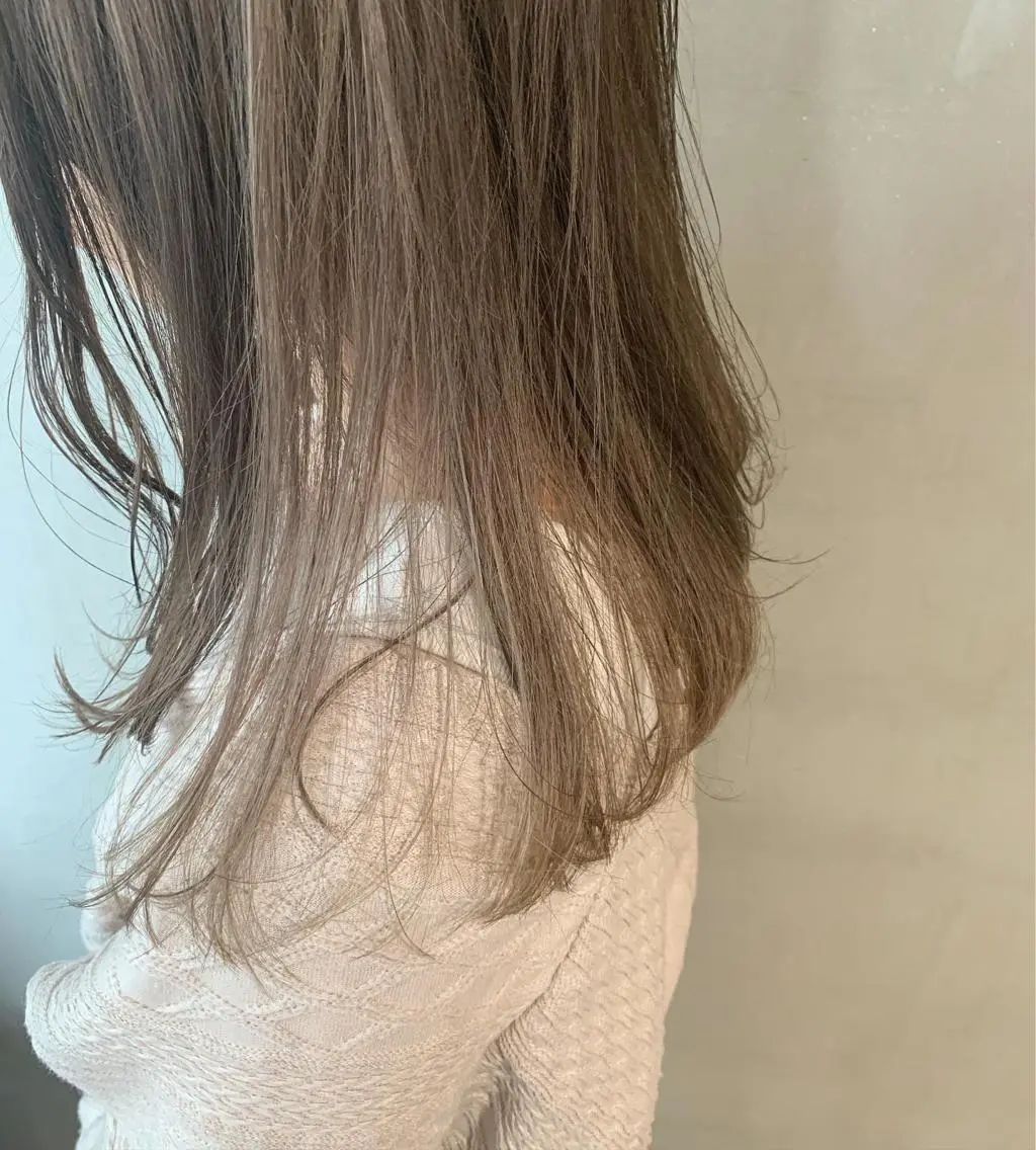セミロング カラー パーマ ヘアアレンジ メンズ キッズ マツエク・マツパ メンズハイトーン ベージュカラー ハイトーンカラー ハイトーンベージュ ラベンダーカラー ウルフレイヤーカット /チヒロのヘアスタイル