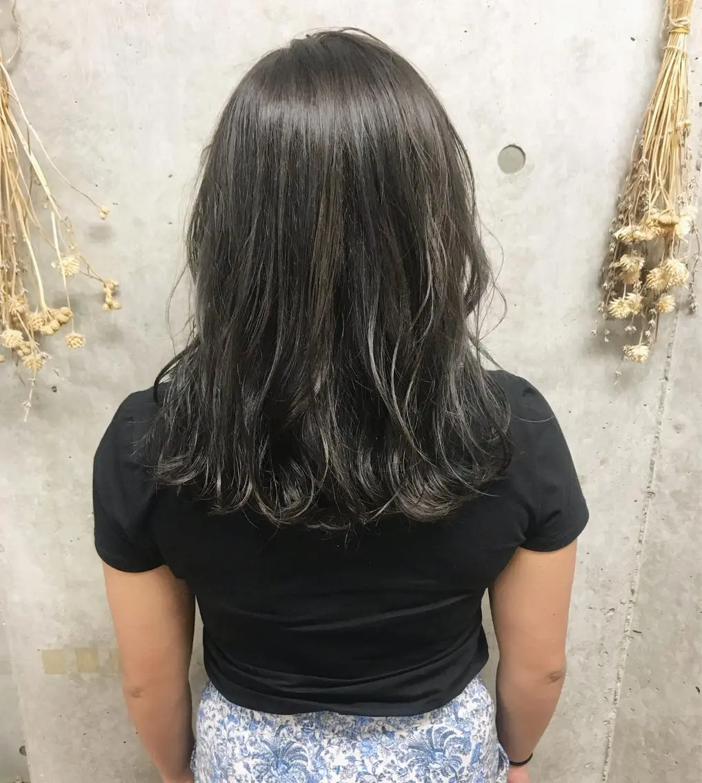 セミロング カラー ヘアアレンジ アッシュ 透明感カラー Satsuki ✂︎♡のヘアスタイル