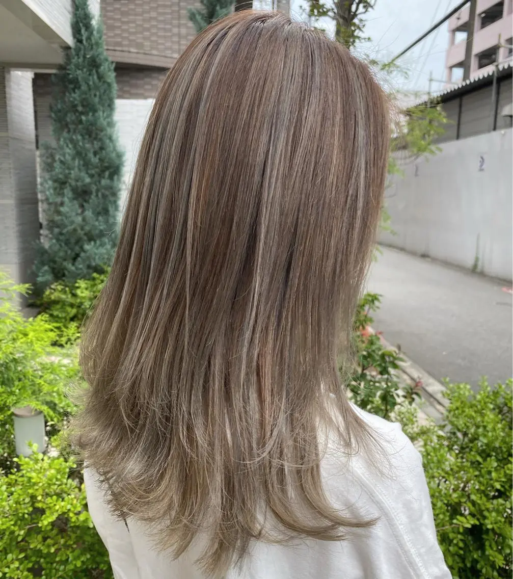 ミディアム ヘアカラー トップスタイリスト/ アユミのヘアスタイル