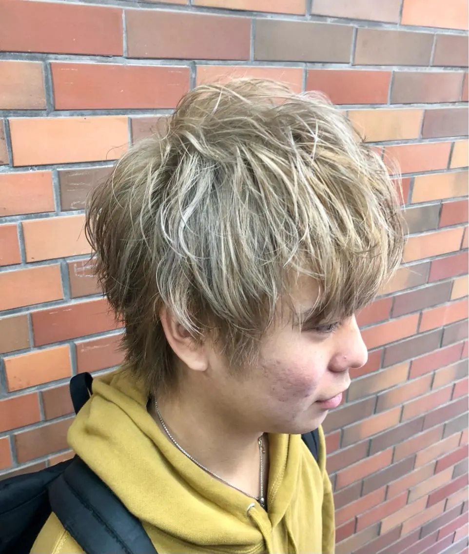 カラー メンズ ベージュカラー ミルクティーベージュ カット ヘアカラー TOSHIKI| 上福岡メンズ|副店長のヘアスタイル