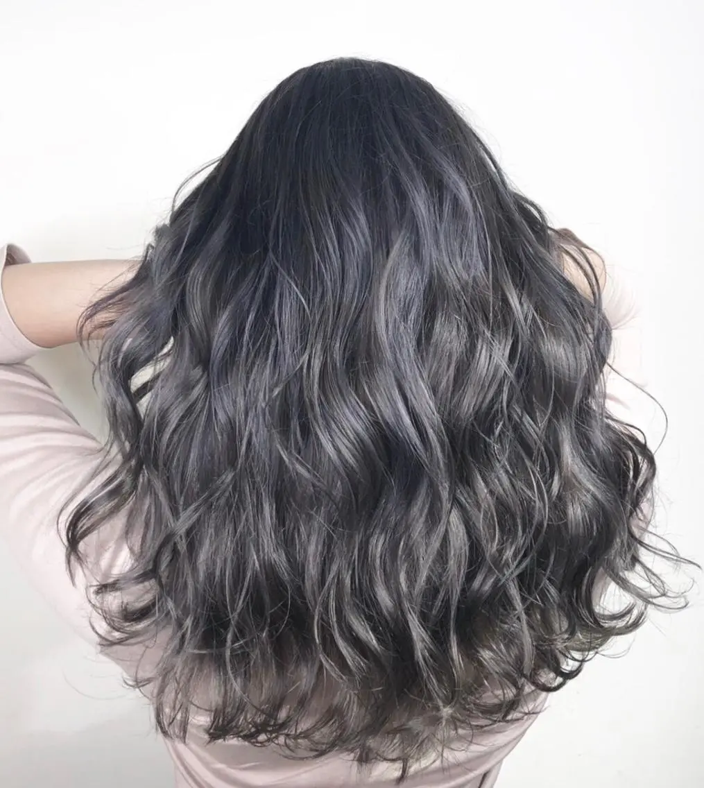 セミロング カラー _WHITE+ 南海難波店のヘアスタイル