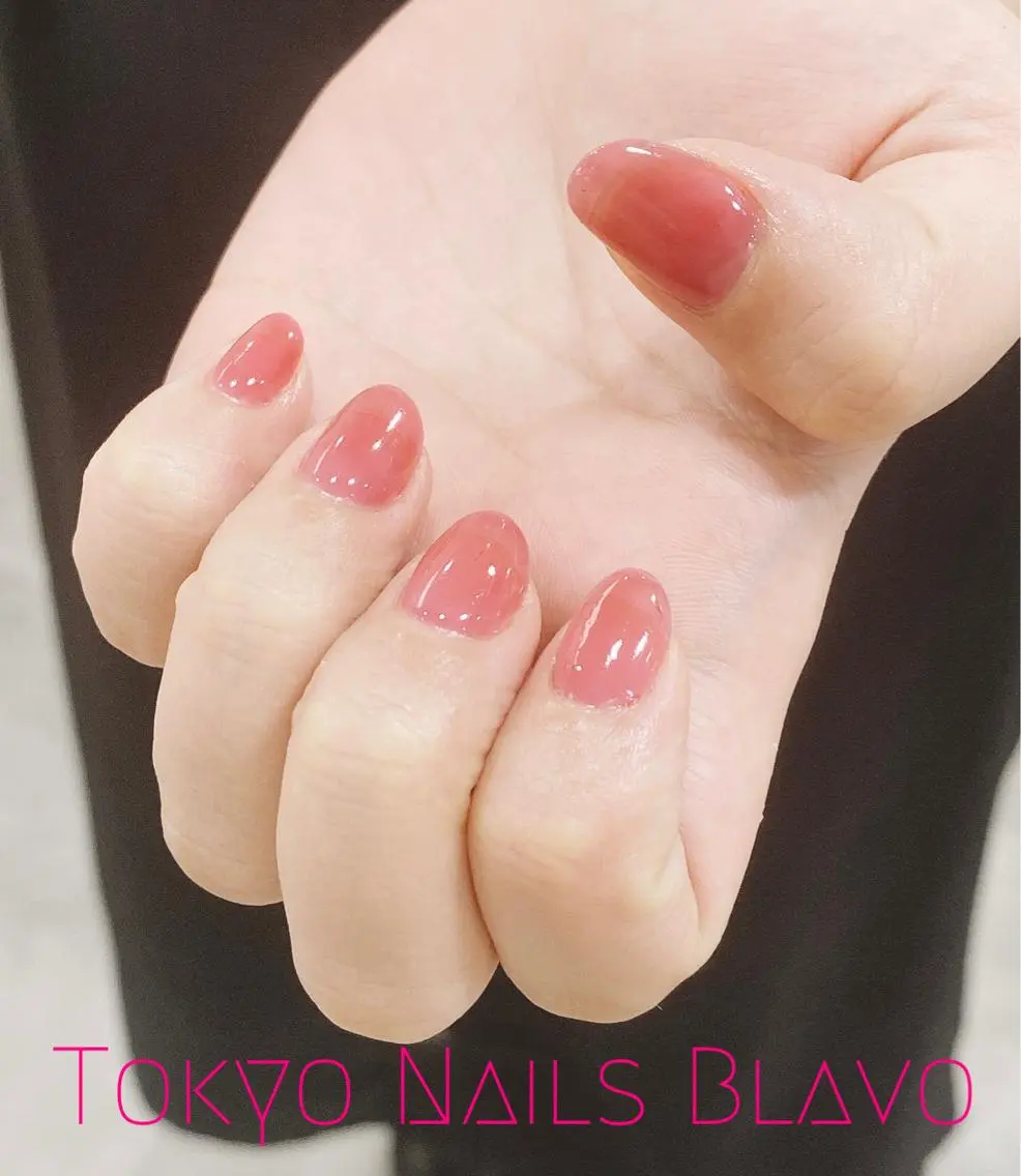 ネイル ワンカラーネイル T.N.B 山本陽子のネイルデザイン