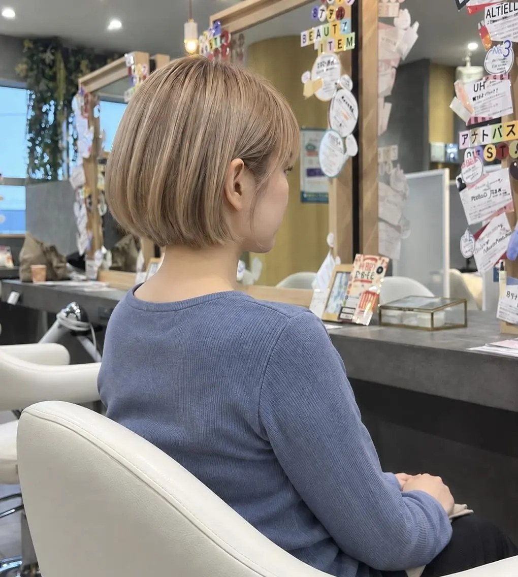 ショート カラー 川畑 理花のヘアスタイル