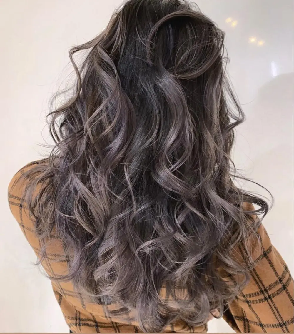 ロング カラー パーマ ヘアアレンジ 【公式】amble luxe池袋東口🩷のヘアスタイル