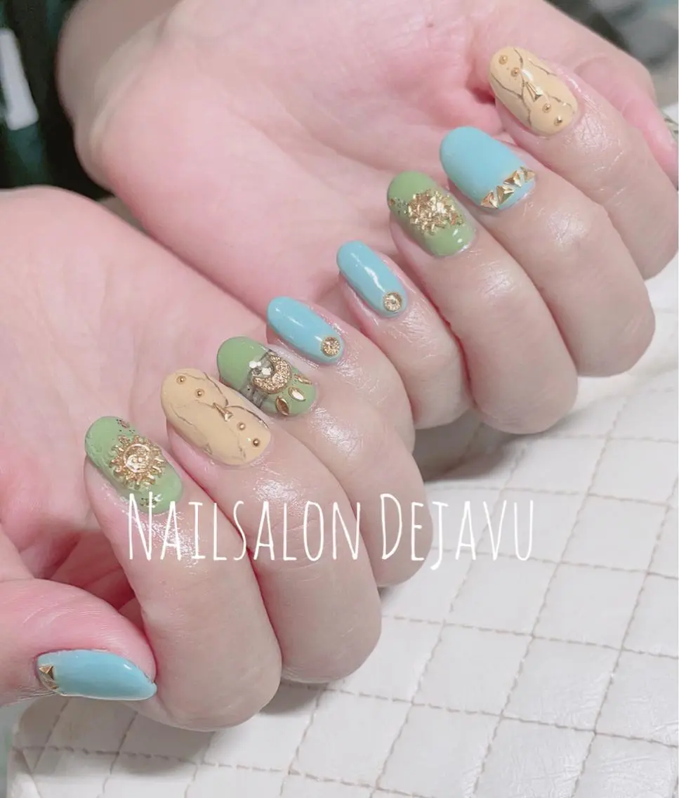 ネイル アートネイル Nail salon Dejavu 🌿のネイルデザイン