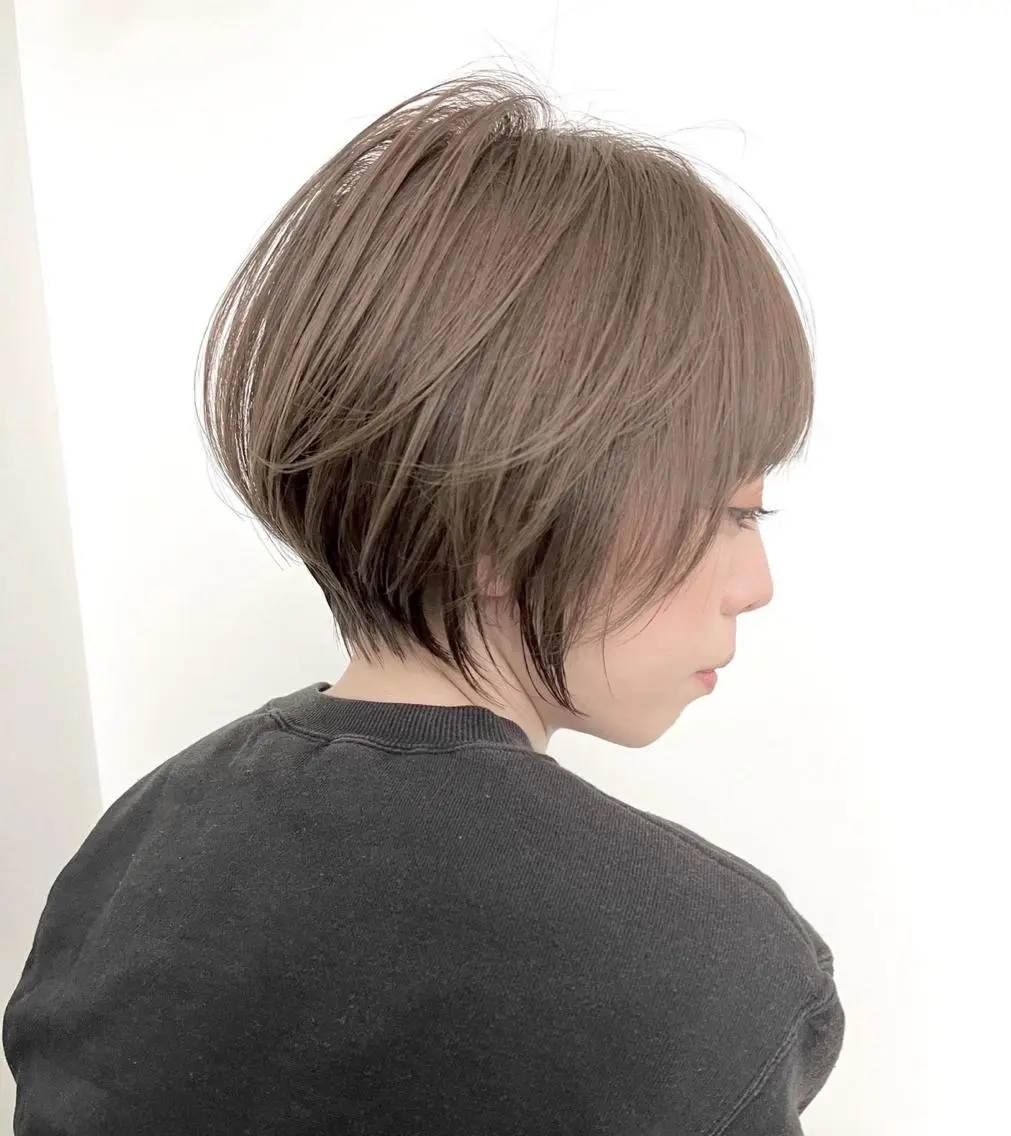 ショート カラー ブリーチ ダブルカラー インナーカラー 髪質改善 韓国風ヘア ヘアカラー トリートメント newi ナカノのヘアスタイル