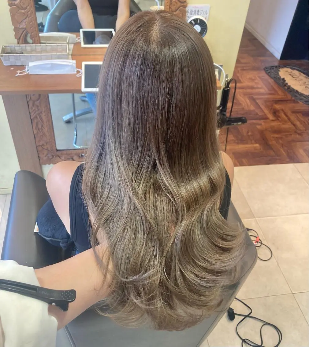 セミロング カラー カット ヘアカラー トリートメント カットが上手い 💇♂🌸サク🌸のヘアスタイル