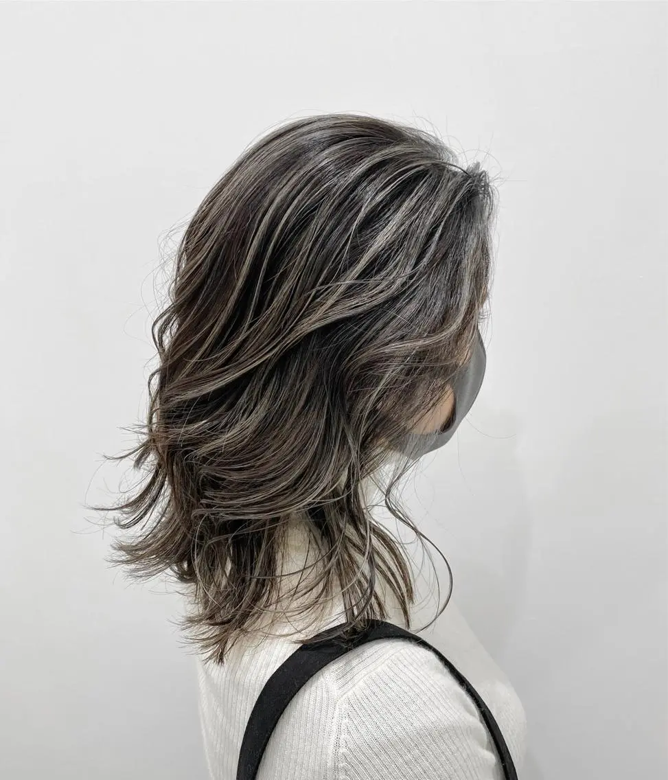 セミロング カラー ヘアアレンジ 🌿レイヤー/ブリー チ/🌿‬JINのヘアスタイル