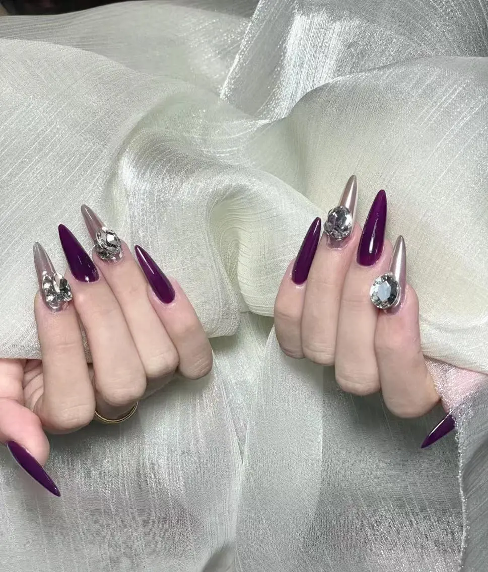 ネイル アートネイル オーロラネイル クリアネイル フレンチネイル ジェルネイル Una Nailのネイルデザイン