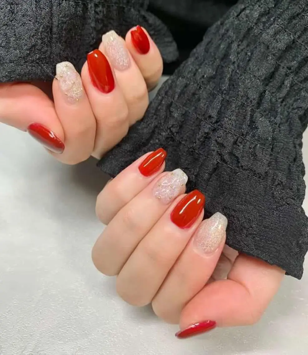 ネイル ワンカラーネイル 赤色 ハンドネイル SAKU nail 作島茜のネイルデザイン