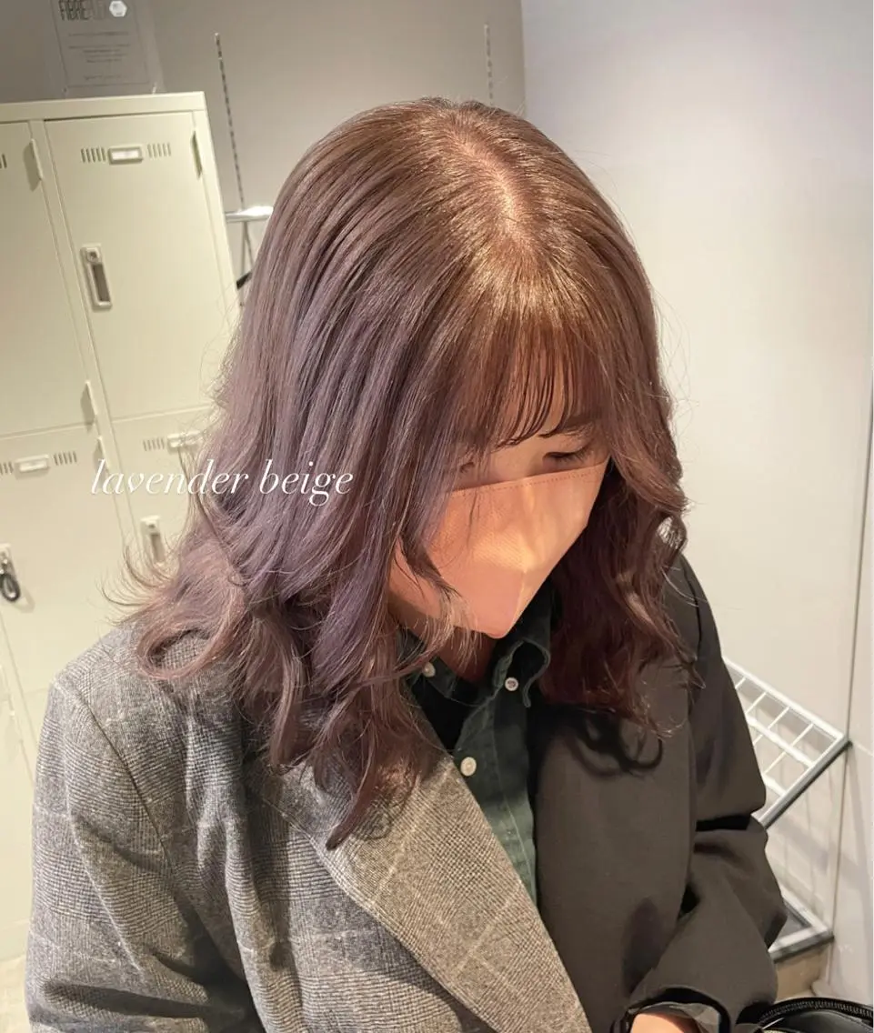カラー 抜け感レイヤー︴ ニュアンスカラーのヘアスタイル