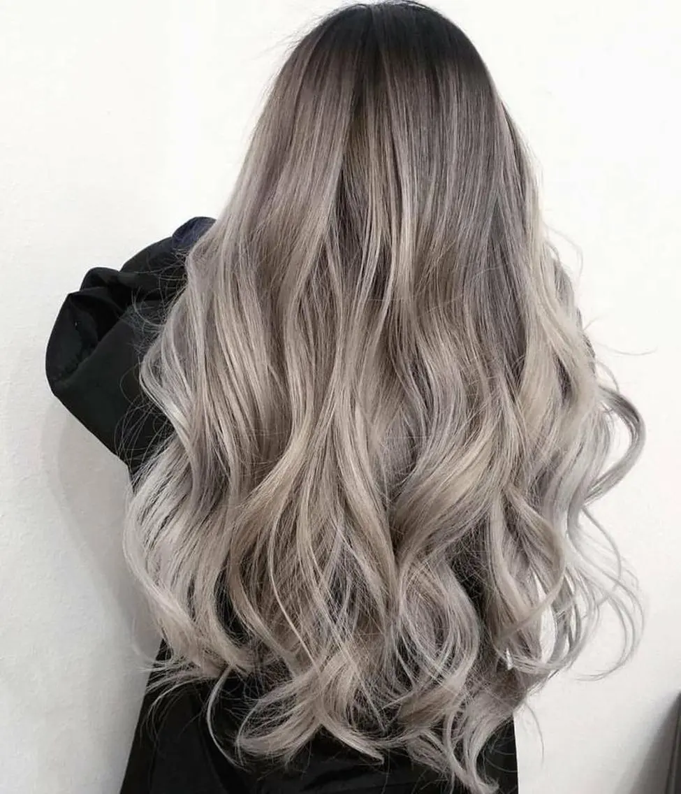 ロング カラー アッシュ アッシュブラウン バレイヤージュ ベージュカラー 黒髪 カット ヘアカラー トリートメント 顔まわりレイヤー× 韓国ヘアオタベシンヤのヘアスタイル