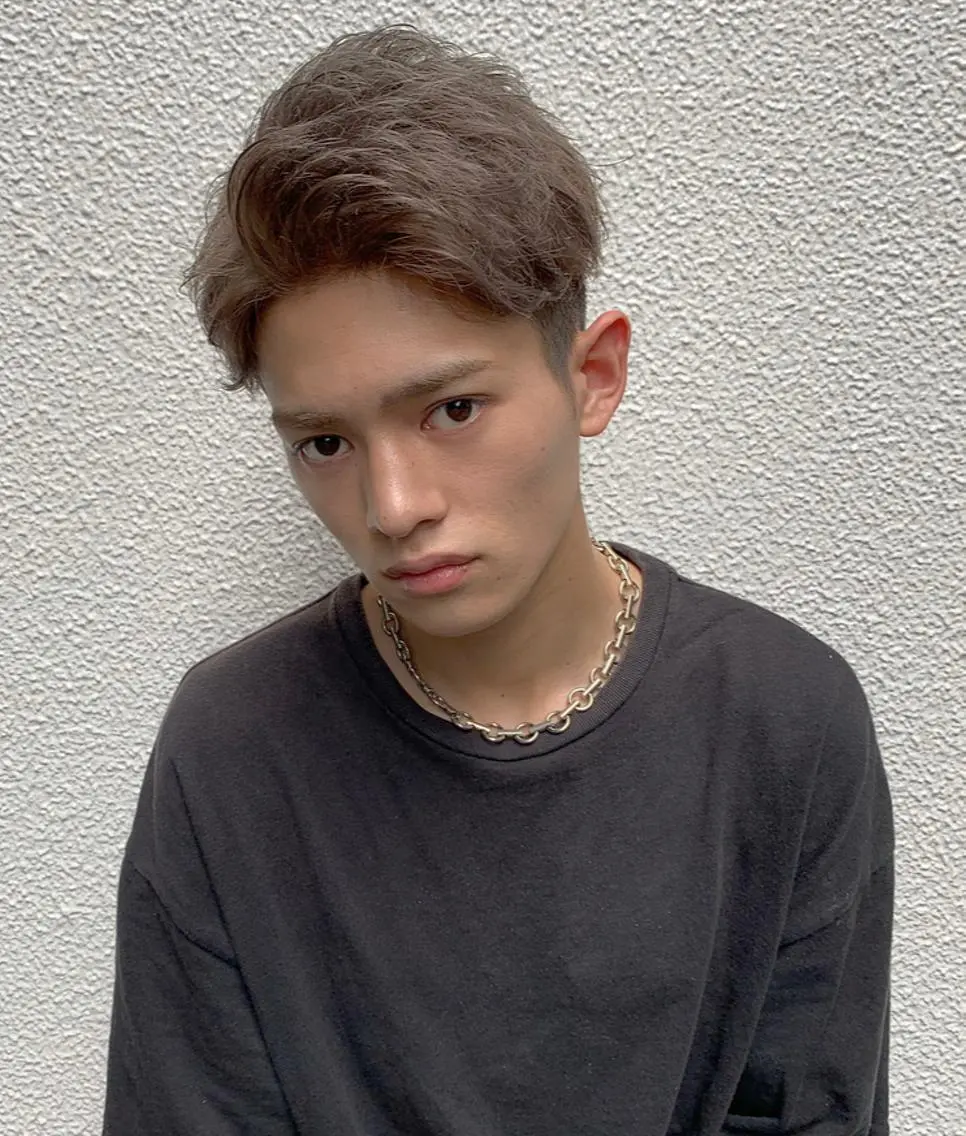 ショート カラー パーマ ヘアアレンジ メンズ アップバング 刈り上げ 野木 良平のヘアスタイル