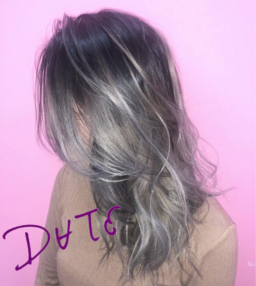 セミロング パーマ ヘアアレンジ メンズ キッズ ネイル マツエク・マツパ メンズブリーチ メンズハイライト 学生(メンズ向け) アッシュ ハイライト レイヤー/顔周り 韓国ヘア森田和貴のヘアスタイル
