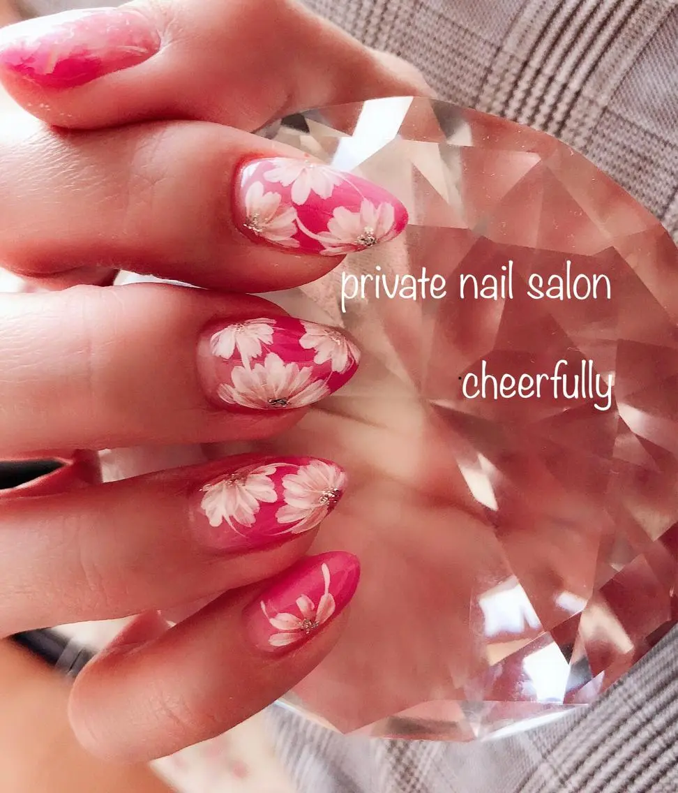 ネイル ハンドネイル ⭐️ cheerfullyのネイルデザイン