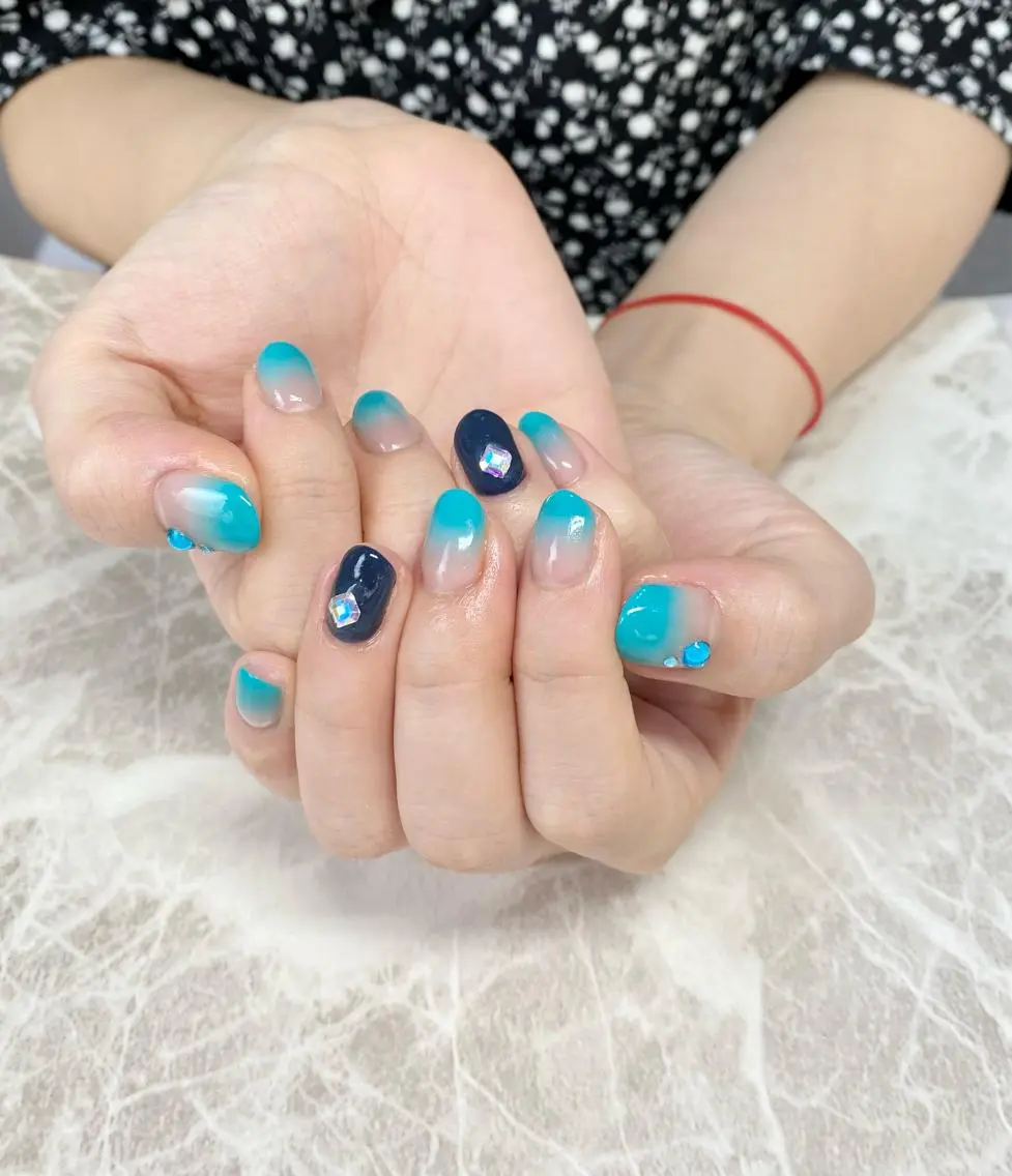 ネイル ストーンネイル ハンドネイル ゆぴねいる yupinailのネイルデザイン