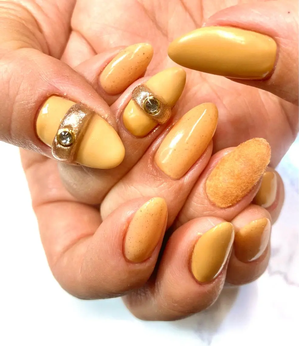 ネイル マットネイル ミラーネイル ハンドネイル one nailsalonのネイルデザイン
